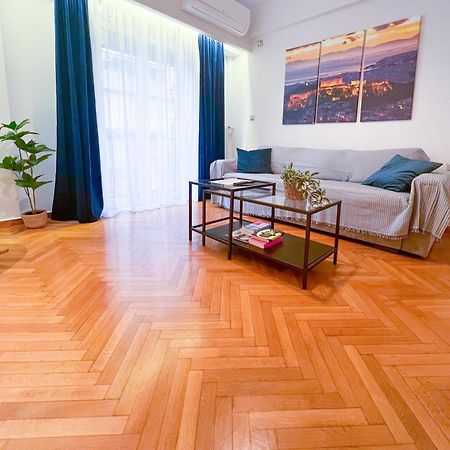 2 Bedroom Apartment Athens - Kallimarmaro Bagian luar foto