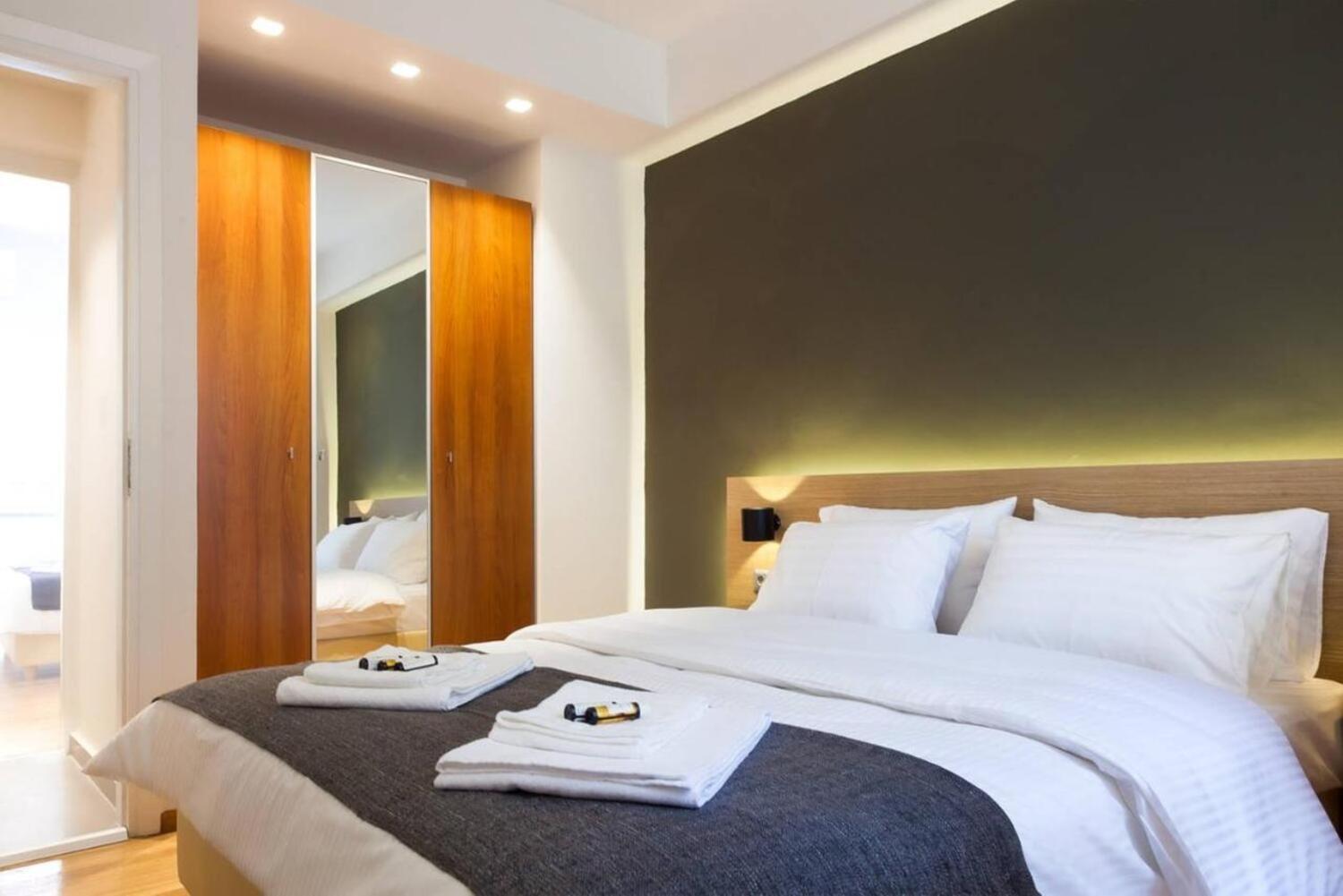 2 Bedroom Apartment Athens - Kallimarmaro Bagian luar foto